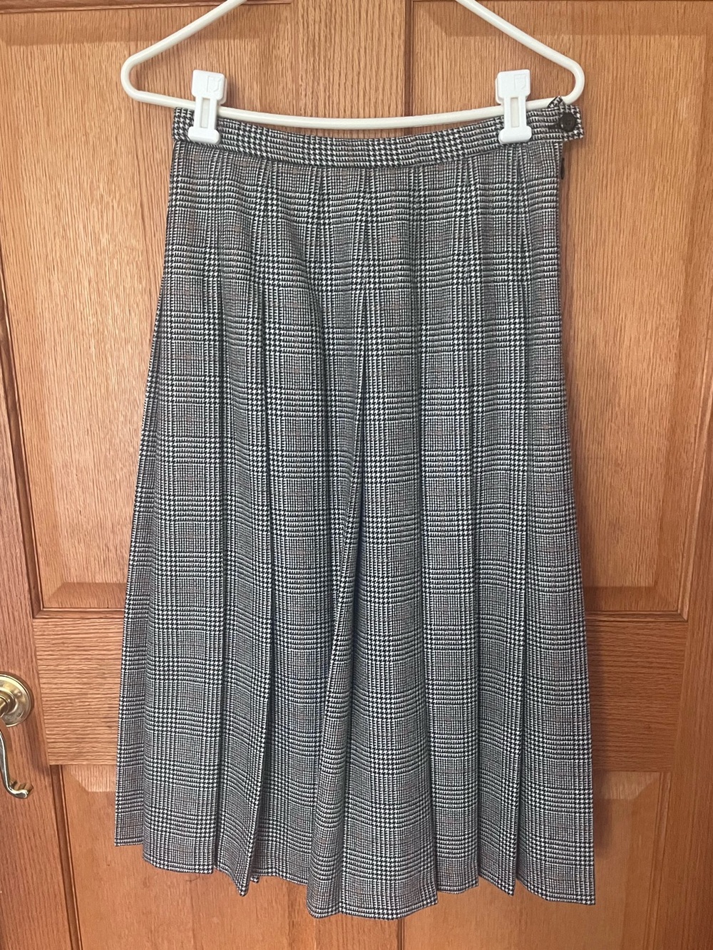 Vintage Pendleton Wool Black and White Glen Plaid Pleated fullSkirt